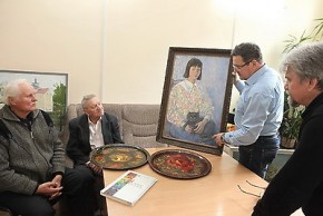 Более чем 50-летний творческий путь прошли гомельские художники Роберт Ландарский и Александр Осипов 
