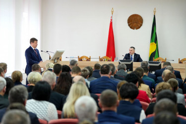Перспективы социально-экономического развития Буда-Кошелевского района рассмотрели под председательством Ивана Крупко